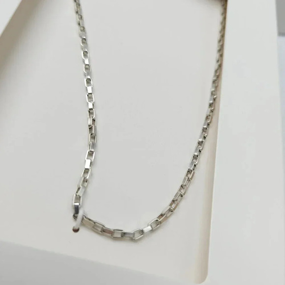 Zara 925 Sterling Silver Plated Box Chain Necklace - Picture 2 of 5